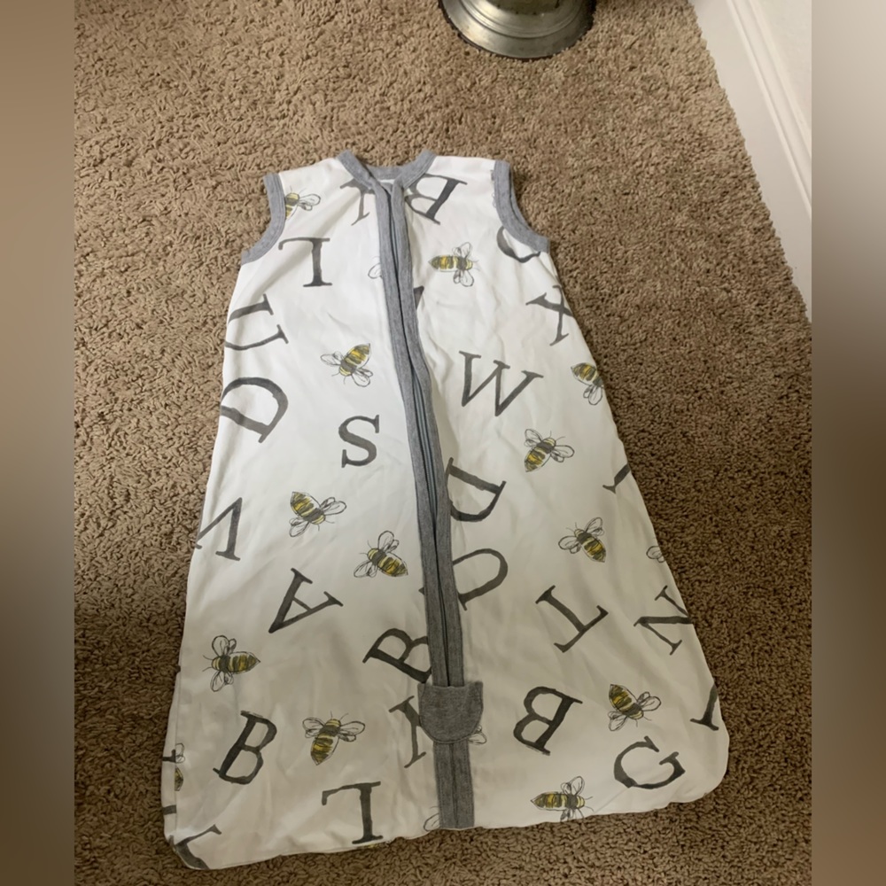 Burt’s Bees Sleep Sack - NEW - Size S, 0-6M